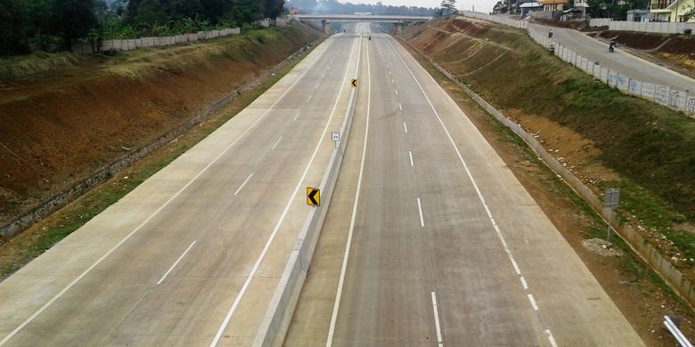 Bedanya Marka Jalan Berwarna Putih dan Kuning