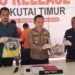 Wakapolres Kutai Timur Kompol Damus Asa (tengah) saat membeberkan kasus pemerkosaan yang dilakukan paman dan ayah kandung terhadap anak perempuan berusia 13 tahun. Foto : Humas Polres Kutai Timur.