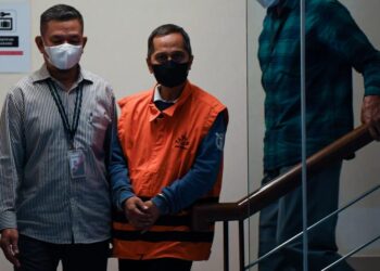 KPK menetapkan Rektor Unila Karomani dan tiga orang lainnya sebagai tersangka dugaan suap penerimaan mahasiswa baru. (Sumber Foto: KPK)