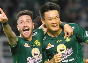 Persebaya Surabaya Tundukan 10 Pemain Persita Tangerang