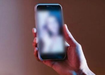 Sejoli di Balikpapan Mesum di Kafe, Terekam CCTV, Perempuannya Berseragam SMK