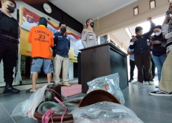 Pengetap Solar Subsidi Ditangkap, Setiap Hari Ketiga Anaknya Antre di SPBU Kilometer 3 Bontang