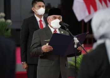 Lantik 13 Pejabat Pimpinan Tinggi Pratama, Ini Pesan Gubernur Kaltim