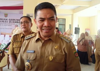 Motor Rusak Akibat BBM Bermasalah, Warga Samarinda Bisa Dapat Bantuan Tunai Rp300 Ribu, Berikut Mekanismenya Tanggapan Wali Kota Samarinda soal 3 Kepala Dinas yang Dilaporkan ke KASN karena Tidak Netral Berkaca dari Kebakaran Besar di Plumpang, Wali Kota Samarinda Minta Depo BBM Cendana Dipindah