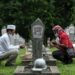 Doa-Doa yang Dibacakan saat Ada Orang yang Telah Meninggal Dunia Bacaan Doa Ziarah Kubur Lengkap Arab, Latin, dan Artinya