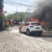 Mobil Mendadak Terbakar saat Parkir di Sumber Rejo Balikpapan