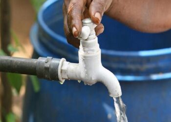 Balikpapan Targetkan Atasi Krisis Air Bersih dan Banjir Kurun 4 Tahun Atasi Krisis Air di Balikpapan, Pemkot Pertimbangkan Desalinasi dan Pemanfaatan Sungai Mahakam Penajam Paser Utara Ditetapkan Status Tanggap Darurat Krisis Air Selama Kemarau, Distribusi Air Bersih di Samarinda Dipastikan Aman