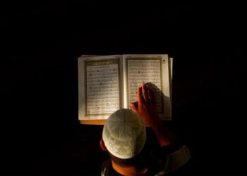 Rasulullah SAW Biasa Baca Tiga Ayat Ini sebelum Tidur