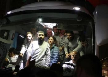 Sandera Israel yang Dibebaskan Tulis Surat dan Puji Brigade Al-Qassam Hamas