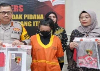 Gadis di Balikpapan Jual Konten Dewasa di Media Sosial