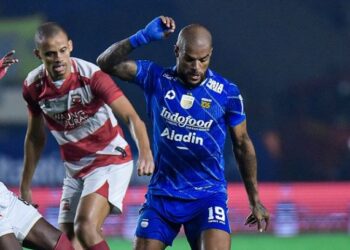Persib Bandung Taklukan Madura United 3-0 pada Leg Pertama Final Liga 1