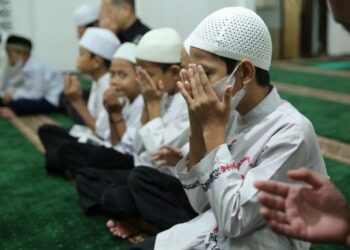 Idul Yatama: Hari Raya Anak Yatim pada Tanggal 10 Muharram