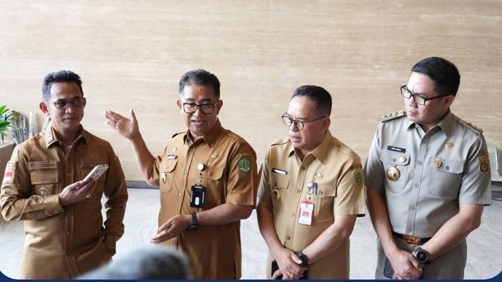 Presiden Jokowi Mulai Berkantor di Istana Garuda IKN Nusantara, Ajak Kepala Daerah di Kaltim Berdiskusi