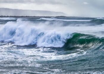 Waspada! Pasang Laut di Kaltim Capai Puncak 2,8 Meter Awal Januari 2025 Akhir November, Pesisir Kaltim Berpotensi Diterjang Pasang Laut Capai 2,7 Meter Waspada Gelombang Tinggi di Pesisir Balikpapan! Waspada! Pasang Laut Setinggi 2,8 Meter bakal Landa Pesisir Kaltim