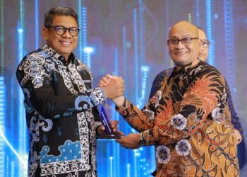 Wali Kota Bontang, Basri Rase Raih Penghargaan Tokoh Pelestari Lingkungan dan Mitigasi Bencana di Ajang Apresiasi Tokoh Indonesia 2024