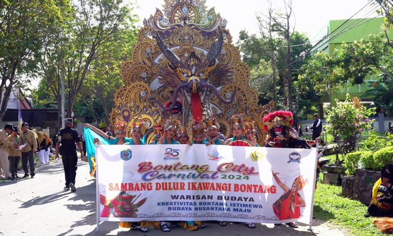 Kolaborasi Satimpo dan Paguyuban Pawargo Meriahkan Bontang City Carnival 2024
