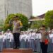 Upacara di SMA Negeri 1 Bontang, Kapolres Ajak Bijak Bermedia Sosial dan Disiplin Berlalu Lintas