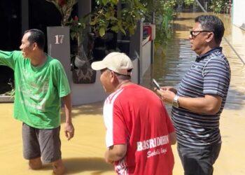 Kunjungi Lokasi Banjir di Bontang, Basri Rase: Kita Tuntaskan Tahun Depan
