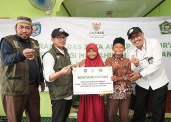 Baznas Bontang Salurkan Bantuan untuk Pesisir, Masjid hingga Sekolah Dapat Fasilitas Baru