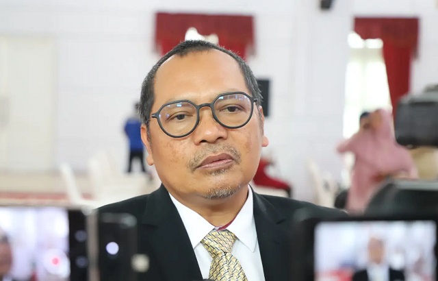 Sempat Bikin Cemas, Ini Fakta di Balik 49 Ribu Warga Samarinda dan BPJS Cukup Tunjukkan KTP, Kaltim Jamin Layanan Kesehatan Gratis bagi PBI JK Nonaktif 5 Ribu Warga Kaltim Diklaim Sudah Nikmati Gratispol, Jaminan Kesehatan Gratis Cukup Pakai KTP Diskes Kaltim: Tak Boleh Ada Rumah Sakit Tolak Pasien, Termasuk BPJS Kelas 3 Kaltim Perketat Pengawasan di Bandara Cegah Virus HMPV