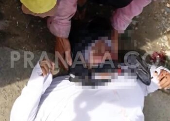 Diduga Kurang Fokus, Emak-Emak Tabrak Mobil Parkir di Km 3 Bontang, Alami Luka Serius