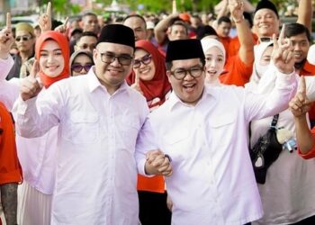 Unggul versi Hitung Cepat PSU Kukar, Aulia Minta Pendukung 'Jangan Lengah' Profil Aulia Rahman Basri Pengganti Edi Damansyah di PSU Pilkada Kukar 2025