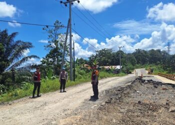 Sempat Longsor, Akses Jalan Poros Bulungan Km 14 Berau Sudah Bisa Dilalui