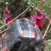 Stir Mobil Tiba-Tiba Mati, Minibus Terjun ke Jurang di Tenggarong Seberang, Kukar
