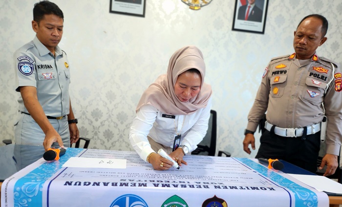 Pelayanan Publik Makin Bersih, UPTD PPRD Bontang Teken Pakta Integritas dengan Polres dan Jasa Raharja