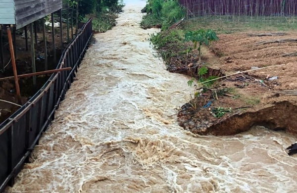 Diduga Akibat Tanggul Tambang Jebol jadi Biang Kerok 5 Desa di Bengalon Kutim Terendam Banjir