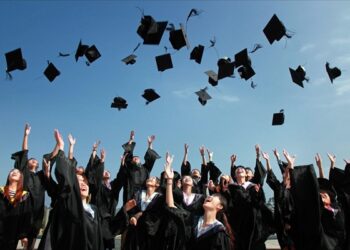 Jurusan Kuliah dengan Gaji Tertinggi, Pilihan Tepat bagi Calon Mahasiswa