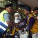 4 Calon Jemaah Haji Balikpapan Batal Berangkat, Tersandung Syarat Kesehatan Menag Wacanakan Haji dan Umrah lewat Jalur Laut: Akses Lebih Luas, Biaya Lebih Terjangkau 360 Jemaah Haji Kloter Pertama Tiba di Balikpapan, Semua Selamat