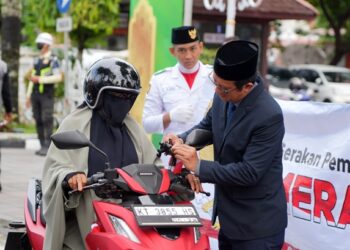 4 Ribu Bendera Merah Putih Dibagikan, Balikpapan Kobarkan Semangat Nasionalisme