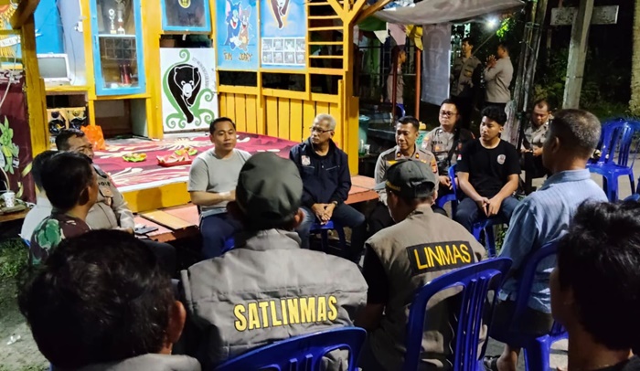 Kapolresta Balikpapan Blusukan ke Pos Ronda, Ajak Warga jadi Polisi untuk Dirinya Sendiri