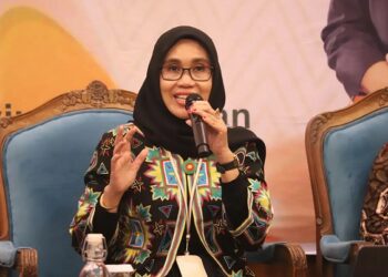 Mahasiswa Protes Refund Gratispol, Pemprov Kaltim Sebut Dana Sudah Masuk Kampus Kepala Biro Kesejahteraan Rakyat Setda Provinsi Kaltim, Dasmiah Mahasiswa Kaltim Bebas UKT, tapi Uang Gedung Masih Berlaku Gratispol Kaltim: UKT Ditanggung hingga Rp15 Juta, Mahasiswa Bisa Dapat Pengembalian Dana