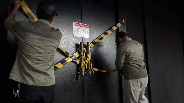 VIDEO: Detik-Detik THM Helix di Balikpapan Disegel