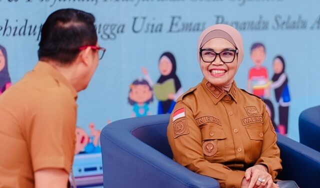 127 Guru Dicari, Bontang Pilih Warga Lokal sebagai Prioritas, Gaji dari Dana BOS Seragam dan Sepatu Gratis untuk Pelajar Bontang Siap Dibagikan