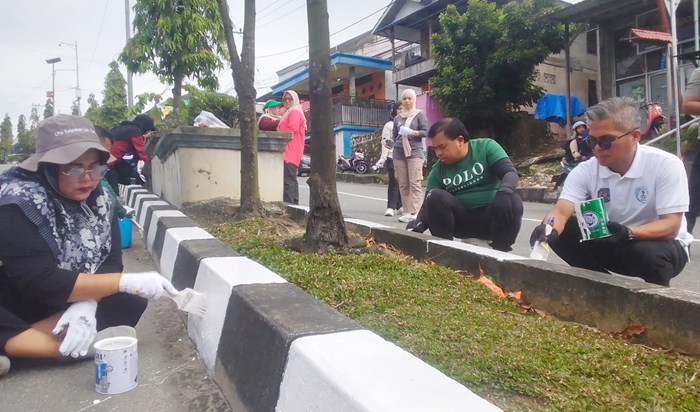 Bontang Bersolek, Program Jumat Bersih Hidupkan Warna Jalanan