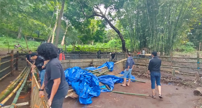 Gerebek Judi Sabung Ayam di Pangkep, Polisi Bakar Arena dan Sita 9 Ayam