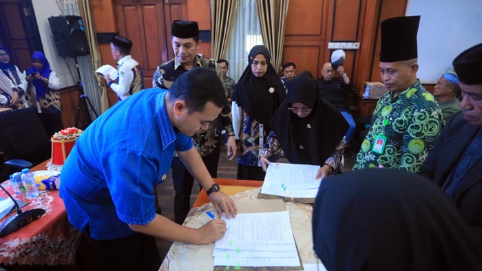 Rp3,95 Miliar Digelontorkan untuk Masjid, Musala, dan TPA di Pangkep