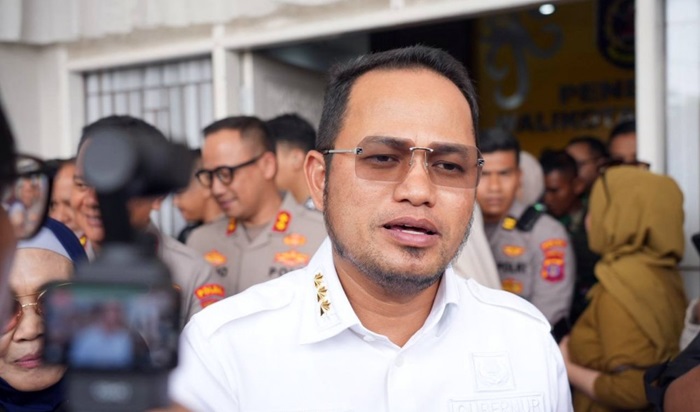 Gubernur Kaltim Ancam Bekukan Izin Tambang yang Gunakan Jalan Umum Jalan Samarinda-Bontang Rusak Parah, Gubernur Kaltim: Anggaran Ada Rp45 Miliar tapi Terblokir