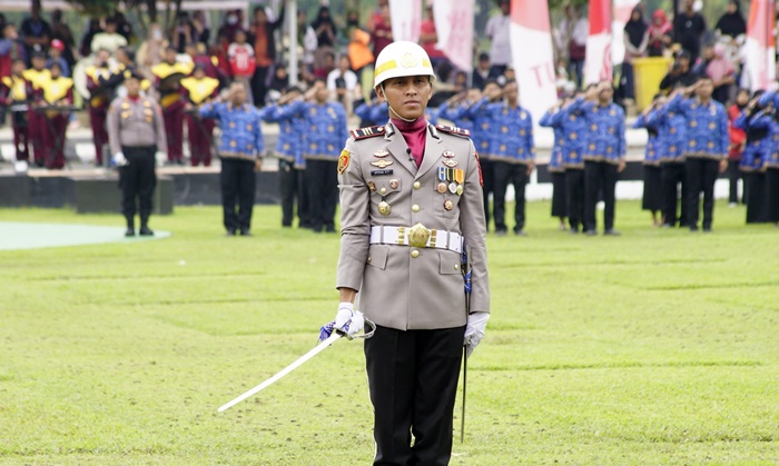 Perdana jadi Komandan Upacara, IPDA Afdhal Bangga Pimpin HUT ke-80 RI di Kutim