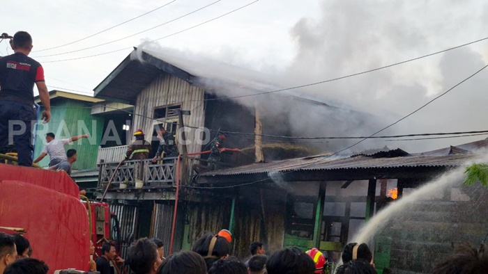 53 Rumah dan Kios di Pasar Mansalong Nunukan Ludes, Kerugian Ditaksir Rp10 Miliar