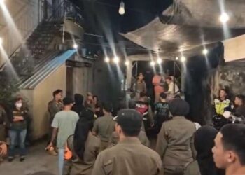 Satpol PP Samarinda Gerebek 4 Lokasi, 15 Pasangan Tak Resmi dan Manusia Silver Diamankan