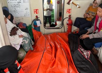 Kapal KLM Fitri Jaya Tenggelam di Perairan Pangkep, Tiga Orang Meninggal Dunia