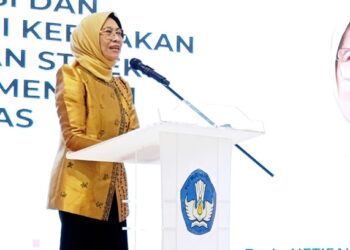 Ketua Komisi X DPR RI Ingatkan Sekolah di Bontang Jujur Isi Dapodik Agar Bantuan Pendidikan Tepat Sasaran