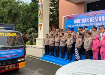 Polda Kaltim Salurkan Bantuan Kemanusiaan untuk Korban Bencana di Sumatra