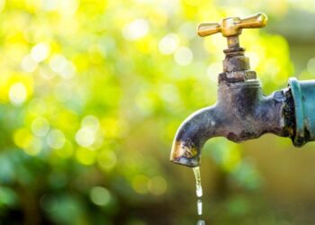 Air PDAM Kembali Mati, Warga Kampung Kalampang Pangkep Terpaksa Cari Alternatif