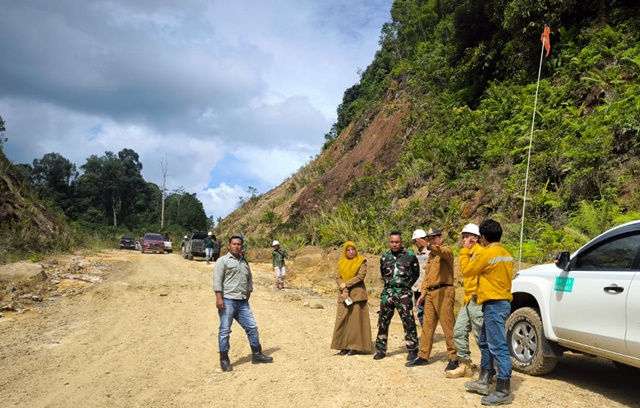Jalan Rusak Gunung Benteng Segera Diperbaiki, Enam Perusahaan di Kutim Siap Turun Tangan
