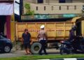 Tak Pasang Terpal saat Angkut Material, Puluhan Sopir Truk di Bontang Ditilang